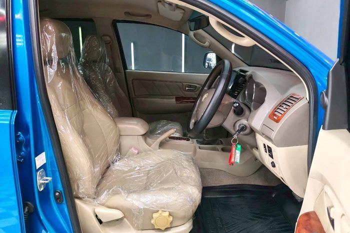 TOYOTA 4WD 2006 3.0V AT FORTUNER BLUE  5908 full