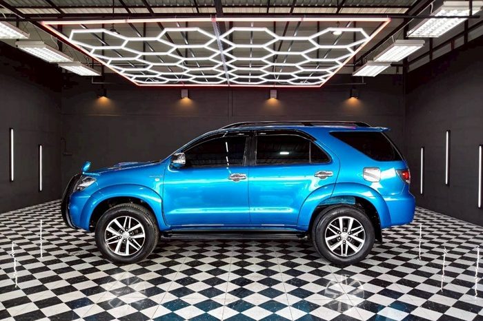TOYOTA 4WD 2006 3.0V AT FORTUNER BLUE  5908 full