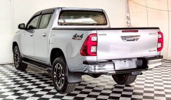 REVO 4WD 2021 2.4 MID MT DOUBLE CAB SILVER  6065 full