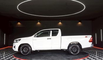 REVO 2WD 2019 2.4J MT SMART CAB WHITE  640 full