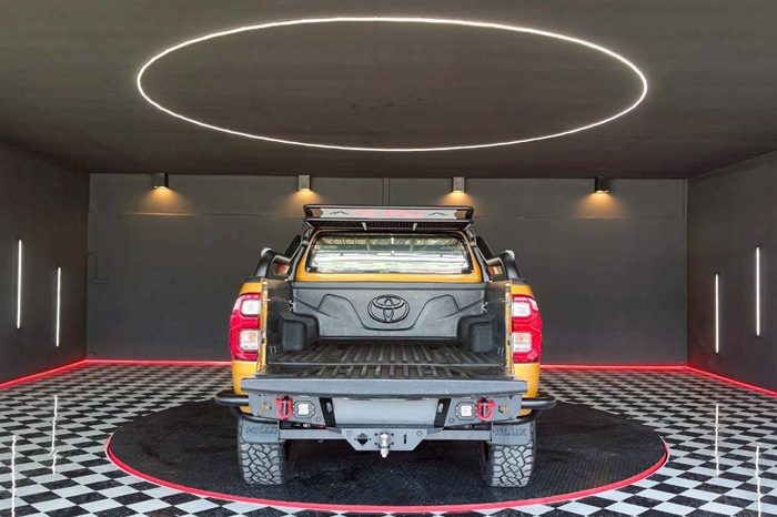 REVO PRE 2020 2.4 ENTRY AT DOUBLE CAB ORANGE  7100 full