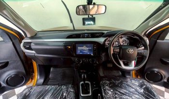 REVO PRE 2020 2.4 ENTRY AT DOUBLE CAB ORANGE  7100 full