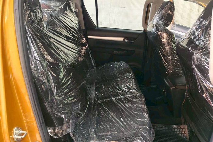 REVO PRE 2020 2.4 ENTRY AT DOUBLE CAB ORANGE  7100 full