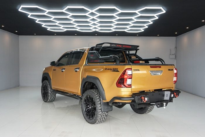 REVO PRE 2020 2.4 ENTRY AT DOUBLE CAB ORANGE  7100 full