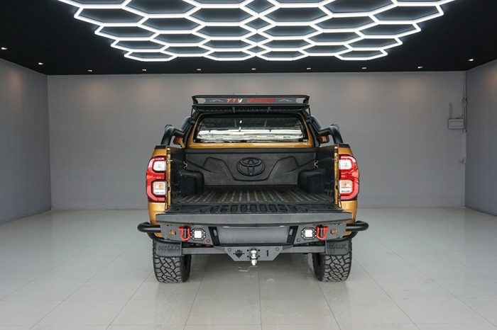 REVO PRE 2020 2.4 ENTRY AT DOUBLE CAB ORANGE  7100 full