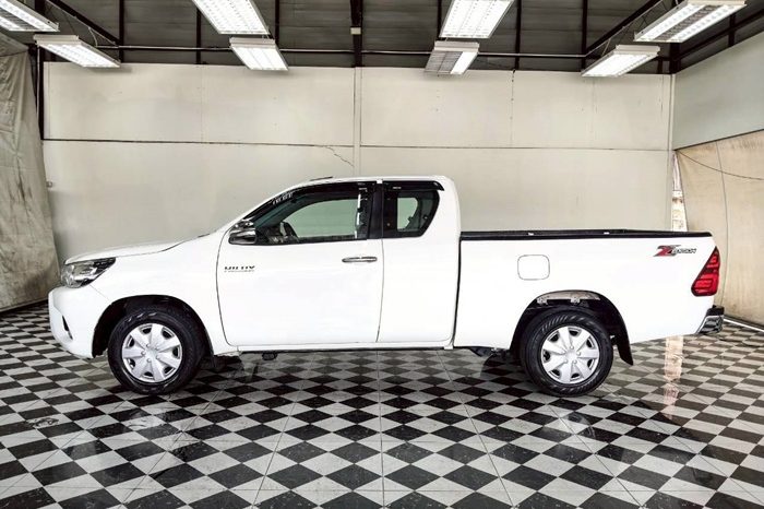 REVO 2WD 2016 2.4E MT SMART CAB WHITE  7133 full