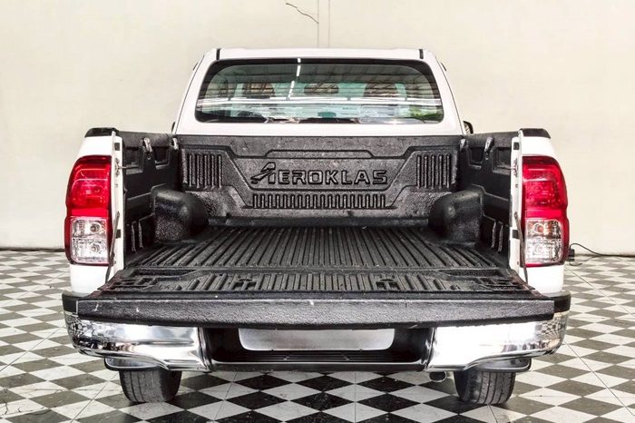 REVO 2WD 2016 2.4E MT SMART CAB WHITE  7133 full