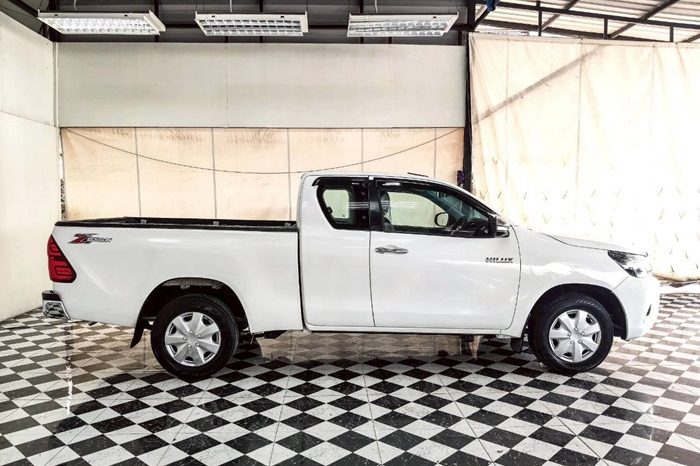 REVO 2WD 2016 2.4E MT SMART CAB WHITE  7133 full