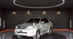 TOYOTA 4WD 2007 3.0V AT FORTUNER SILVER  7427