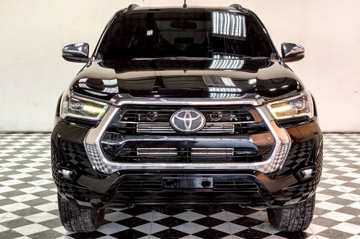 REVO PRE 2022 2.4 MID AT DOUBLE CAB BLACK  7776 full