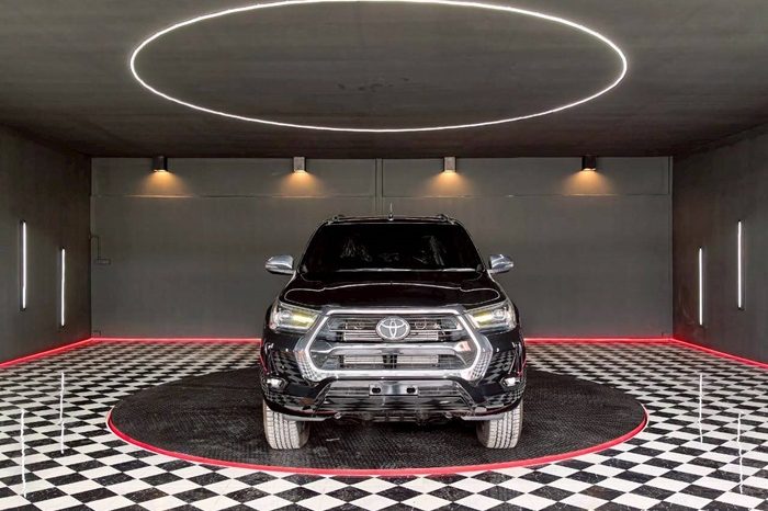 REVO PRE 2022 2.4 MID AT DOUBLE CAB BLACK  7776 full