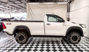 REVO 4WD 2019 2.8J MT STANDARD WHITE  8517 full