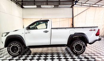 REVO 4WD 2019 2.8J MT STANDARD WHITE  8517 full