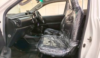 REVO 4WD 2019 2.8J MT STANDARD WHITE  8517 full