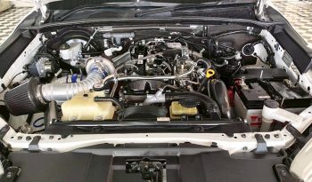 REVO 4WD 2019 2.8J MT STANDARD WHITE  8517 full