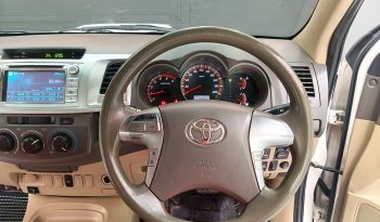 VIGO PRE 2012 3.0G AT DOUBLE CAB WHITE  8583 full