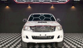 VIGO PRE 2012 3.0G AT DOUBLE CAB WHITE  8583 full