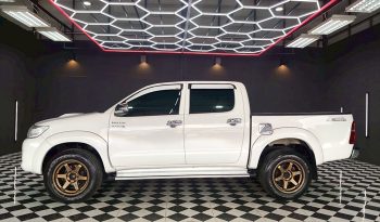 VIGO PRE 2012 3.0G AT DOUBLE CAB WHITE  8583 full