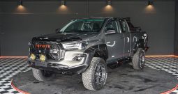 REVO 4WD 2018 2.4J AT SMART CAB BRONZE  8845