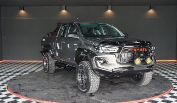 REVO 4WD 2018 2.4J AT SMART CAB BRONZE  8845 full