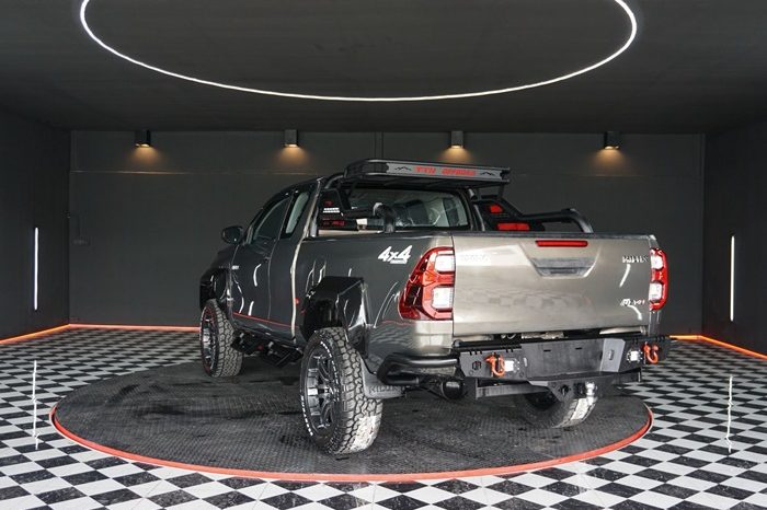 REVO 4WD 2018 2.4J AT SMART CAB BRONZE  8845 full