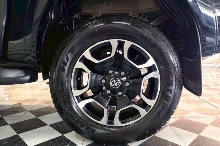 REVO PRE 2021 2.4 MID AT DOUBLE CAB BLACK  9180 full