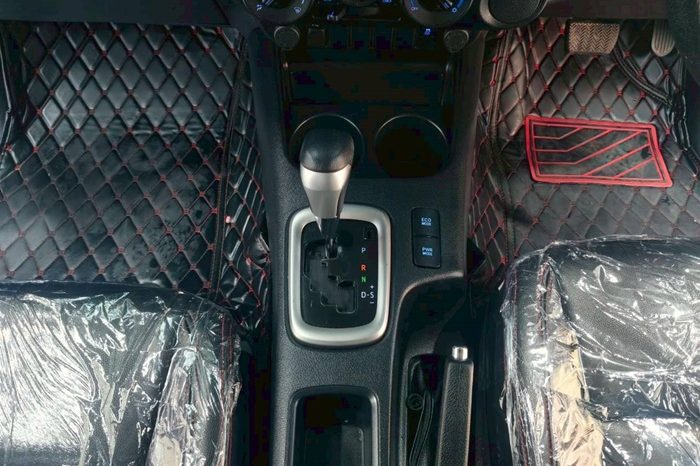 REVO PRE 2021 2.4 MID AT DOUBLE CAB BLACK  9180 full