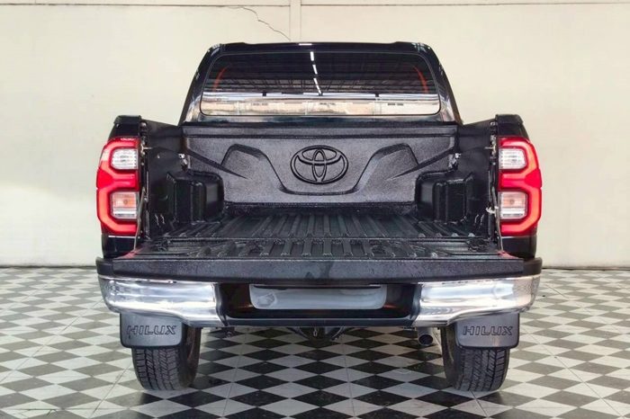 REVO PRE 2021 2.4 MID AT DOUBLE CAB BLACK  9180 full