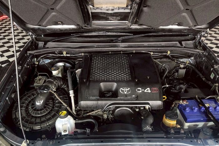 TOYOTA 4WD 2006 3.0V AT FORTUNER DARK GREY  9866 full