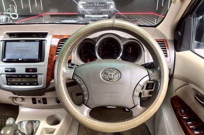 TOYOTA 4WD 2006 3.0V AT FORTUNER DARK GREY  9866 full