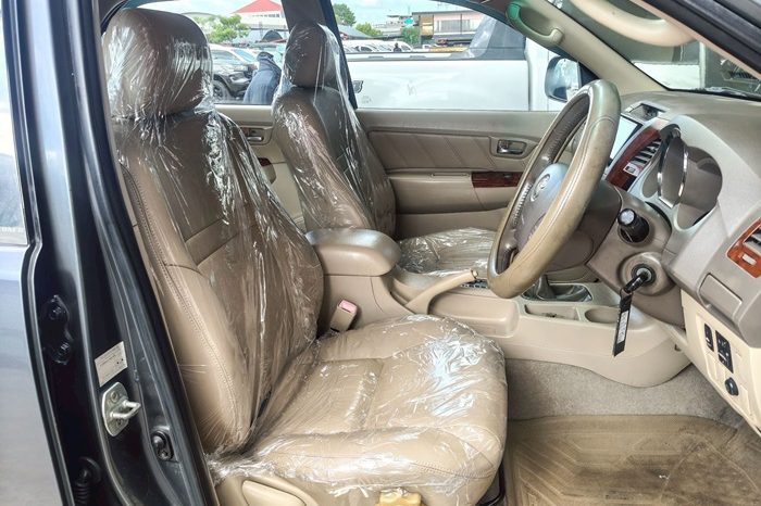 TOYOTA 4WD 2006 3.0V AT FORTUNER DARK GREY  9866 full