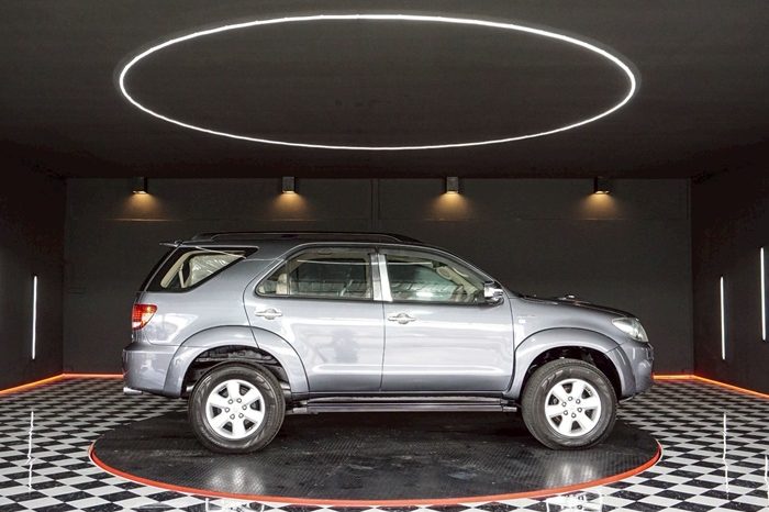 TOYOTA 4WD 2006 3.0V AT FORTUNER DARK GREY  9866 full