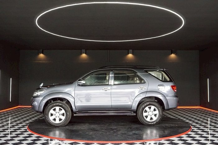 TOYOTA 4WD 2006 3.0V AT FORTUNER DARK GREY  9866 full