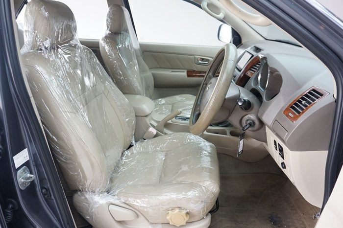 TOYOTA 4WD 2006 3.0V AT FORTUNER DARK GREY  9866 full
