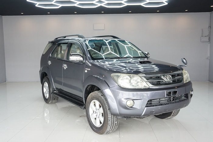 TOYOTA 4WD 2006 3.0V AT FORTUNER DARK GREY  9866 full