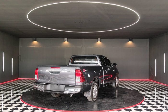 REVO 2WD 2020 2.4 MID MT SMART CAB DARK GREY  4247 full