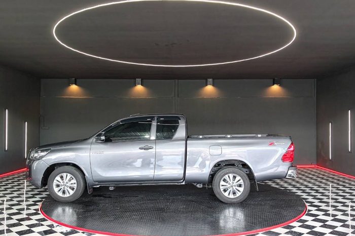 REVO 2WD 2020 2.4 MID MT SMART CAB DARK GREY  4247 full