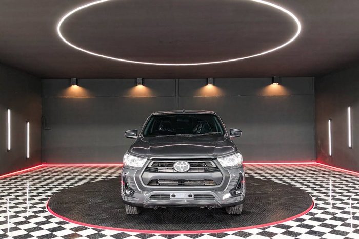 REVO 2WD 2020 2.4 MID MT SMART CAB DARK GREY  4247 full