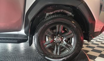 REVO 4WD 2021 2.4 MID MT SMART CAB SILVER  4250 full