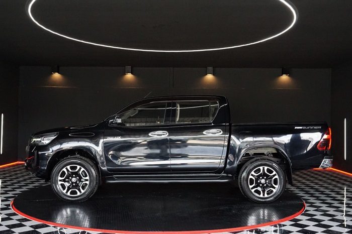 REVO PRE 2021 2.4 MID AT DOUBLE CAB BLACK  3651 full
