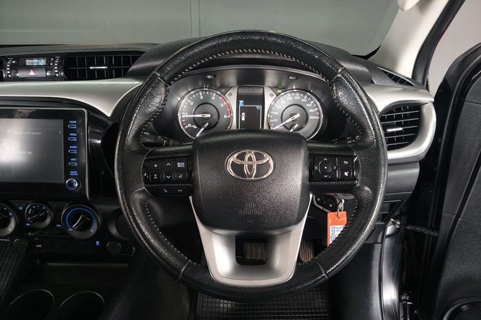 REVO PRE 2021 2.4 MID AT DOUBLE CAB BLACK  3651 full