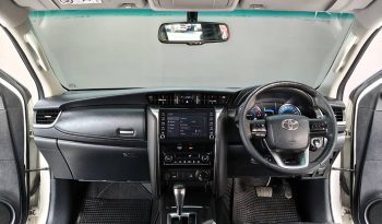 TOYOTA 4WD 2021 2.4V AT FORTUNER WHITE  7403 full