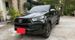 REVO PRE 2022 2.4 MID AT DOUBLE CAB BLACK  3402