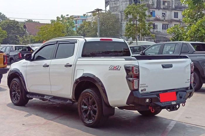 ISUZU 4WD 2022 3.0 MT DOUBLE CAB WHITE  7070 full