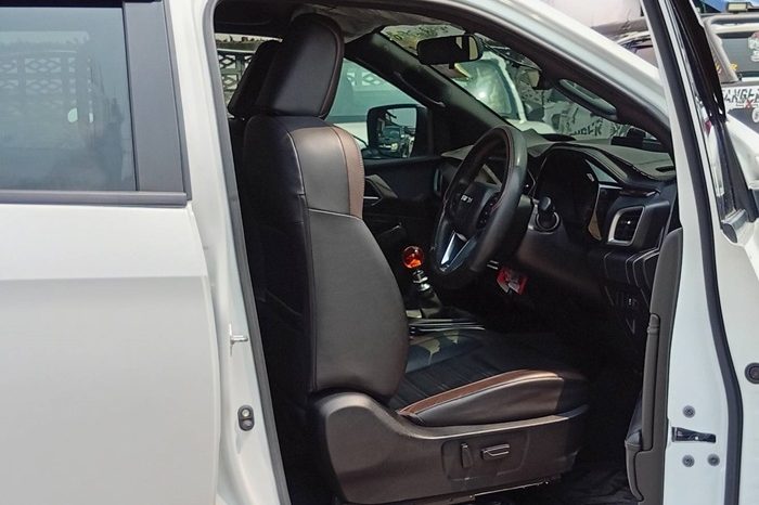 ISUZU 4WD 2022 3.0 MT DOUBLE CAB WHITE  7070 full