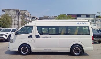 TOYOTA 2WD 2019 3.0 AT COMMUTER WHITE  4110 full