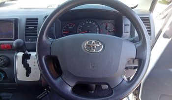 TOYOTA 2WD 2019 3.0 AT COMMUTER WHITE  4110 full