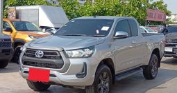 REVO PRE 2020 2.4 ENTRY AT SMART CAB SILVER  4633