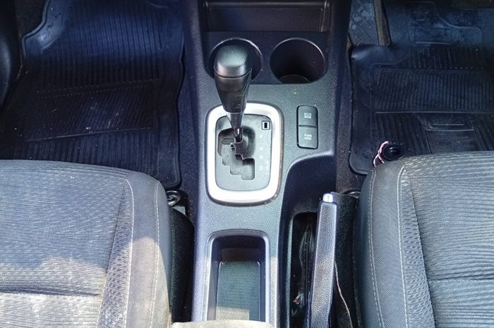 REVO PRE 2020 2.4 ENTRY AT SMART CAB SILVER  4633 full