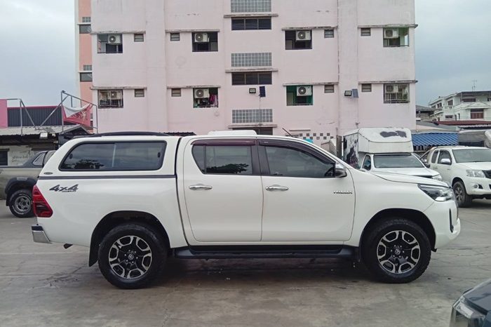 REVO 4WD 2021 2.4 MID MT DOUBLE CAB WHITE  4261 full
